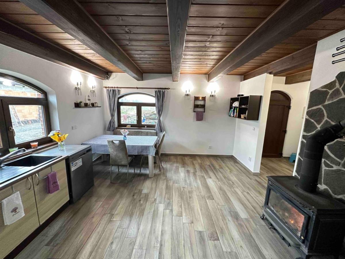 Penzion - Apartman Prestavlky Trsice Exterior photo